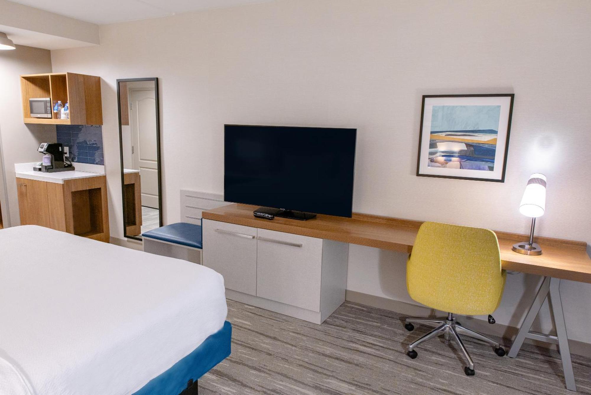 Hilton Garden Inn Lakewood Exterior foto